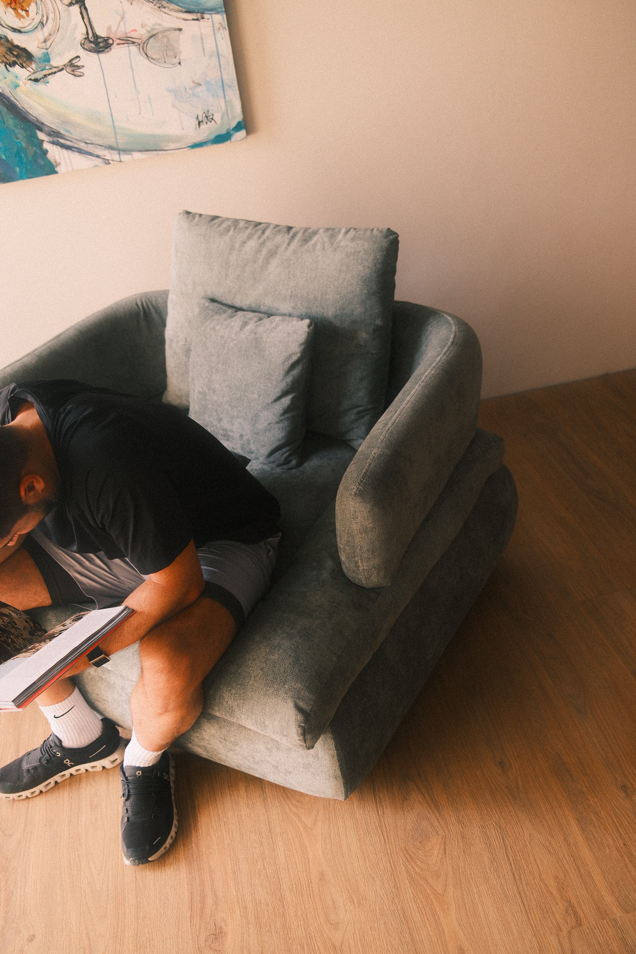 Soft landing chair